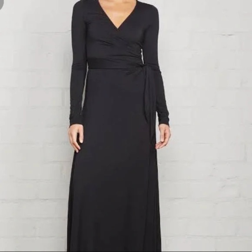 Stylish Black Wrap Dress - Picture 6 of 6